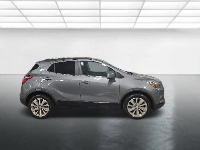 Used 2020 Buick Encore Preferred w/ Safety Package AWD/4WD image 3
