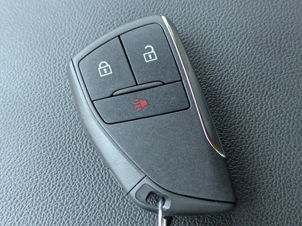 Certified 2025 GMC Canyon Elevation w/ Technology Package image 30