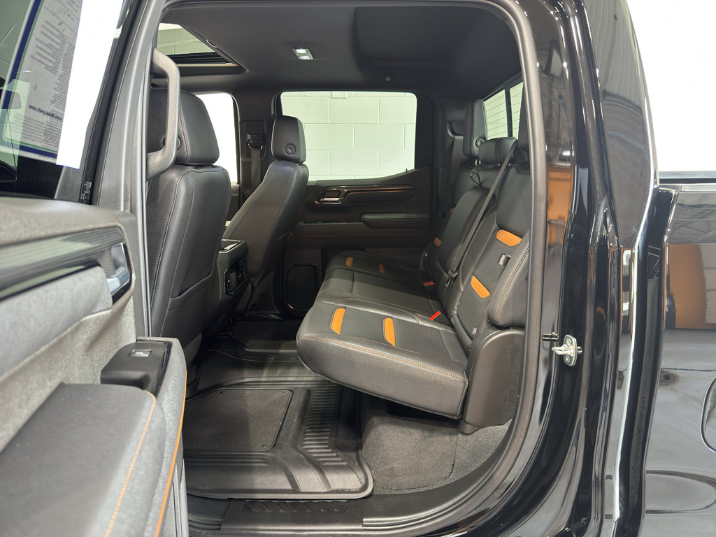 Used 2025 GMC Sierra 1500 AT4 w/ AT4 Premium Package AWD/4WD image 14