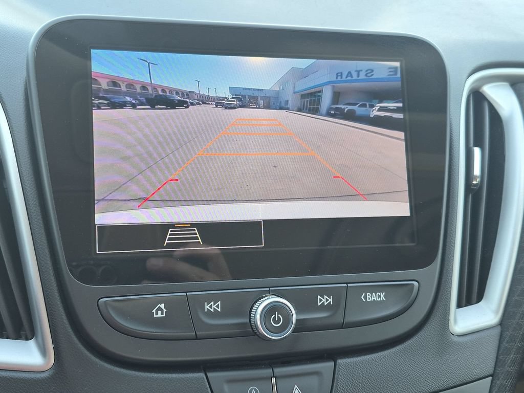 Used 2024 Chevrolet Malibu LT FWD image 17