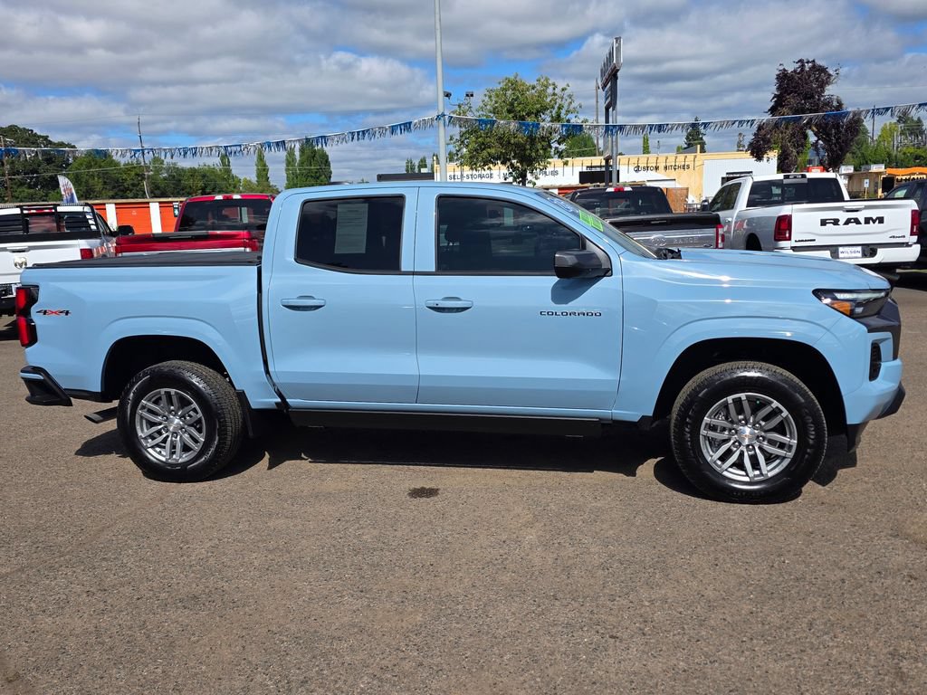 Used 2025 Chevrolet Colorado LT w/ LT Convenience Package AWD/4WD image 31