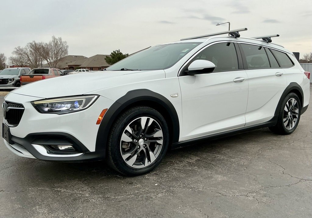 Used 2018 Buick Regal Essence w/ Driver Confidence Package #1 image 7