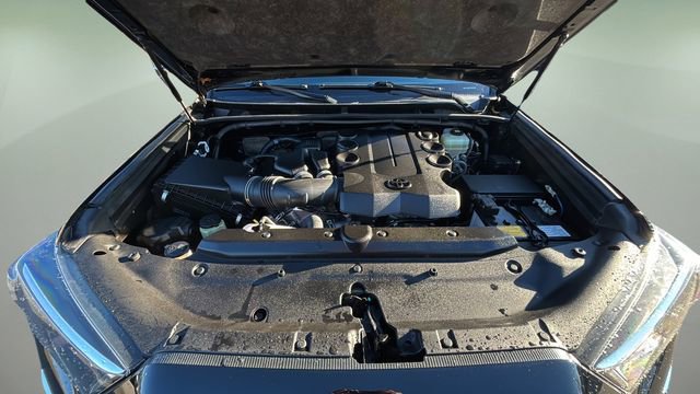 Used 2022 Toyota 4Runner Limited image 33