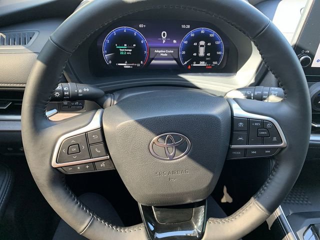 Used 2025 Toyota Grand Highlander AWD image 19