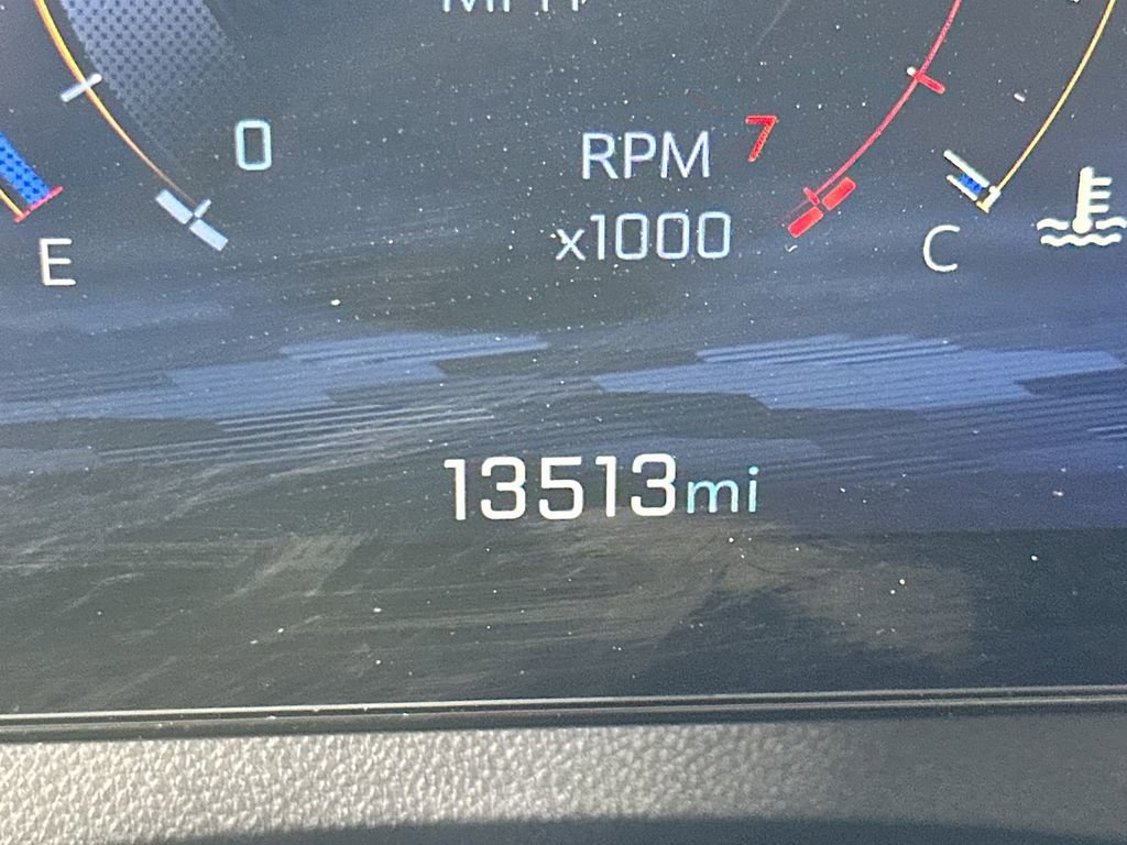 Used 2025 Chevrolet Traverse LT image 37