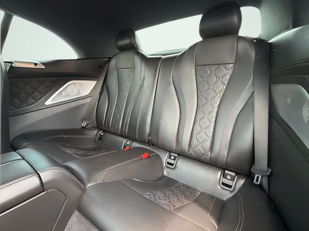 Used 2020 BMW M8 Convertible w/ M Carbon Exterior Package AWD/4WD image 18
