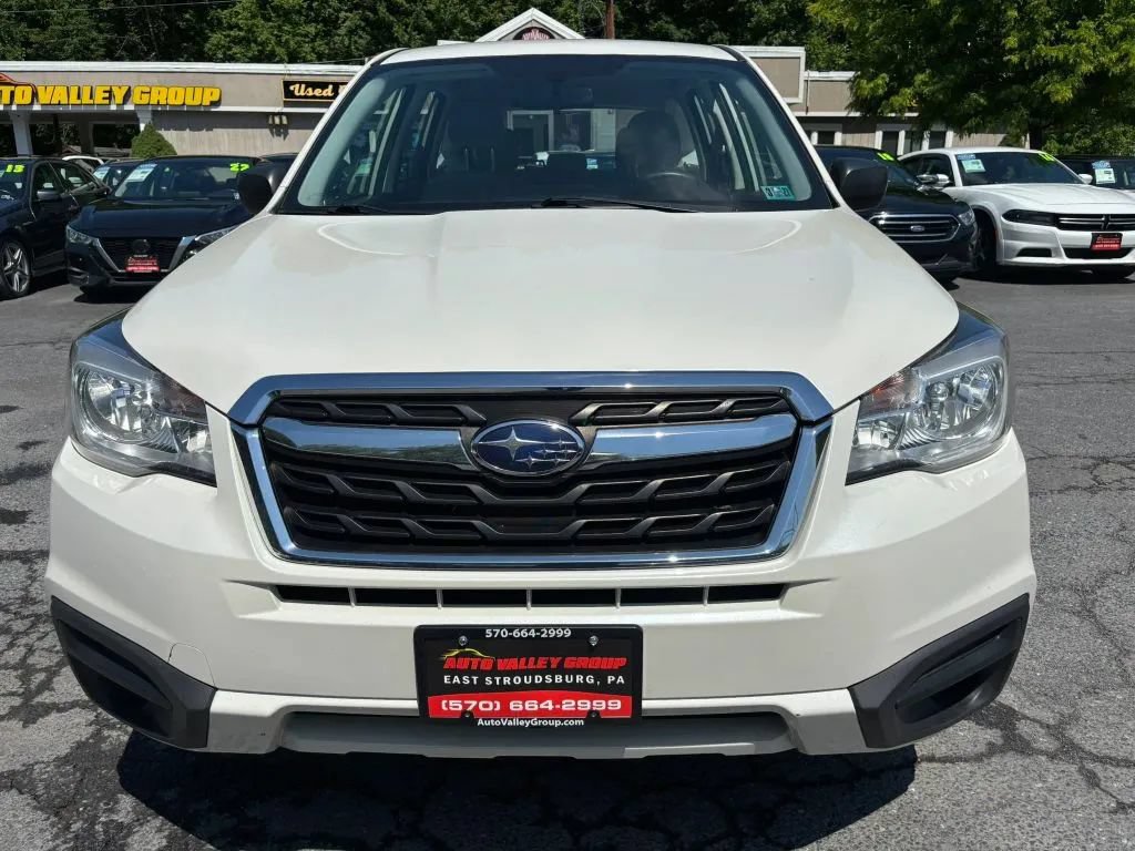 Used 2017 Subaru Forester 2.5i AWD/4WD image 3