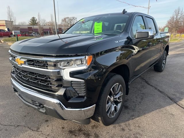 Used 2024 Chevrolet Silverado 1500 LT image 6
