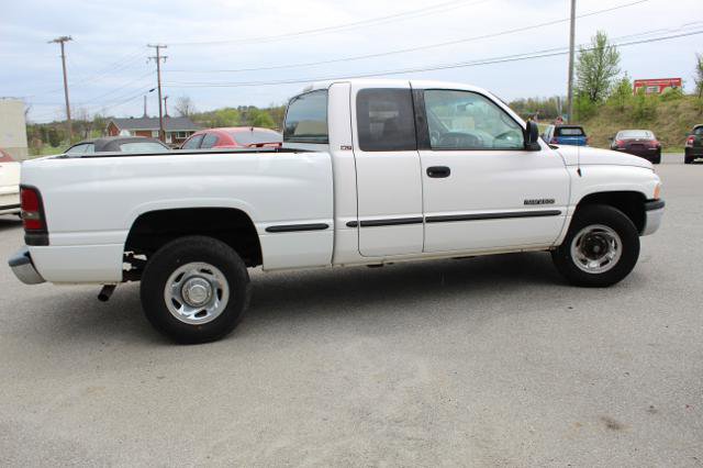 Used 1999 Dodge Ram 2500 Truck 2WD Quad Cab image 8