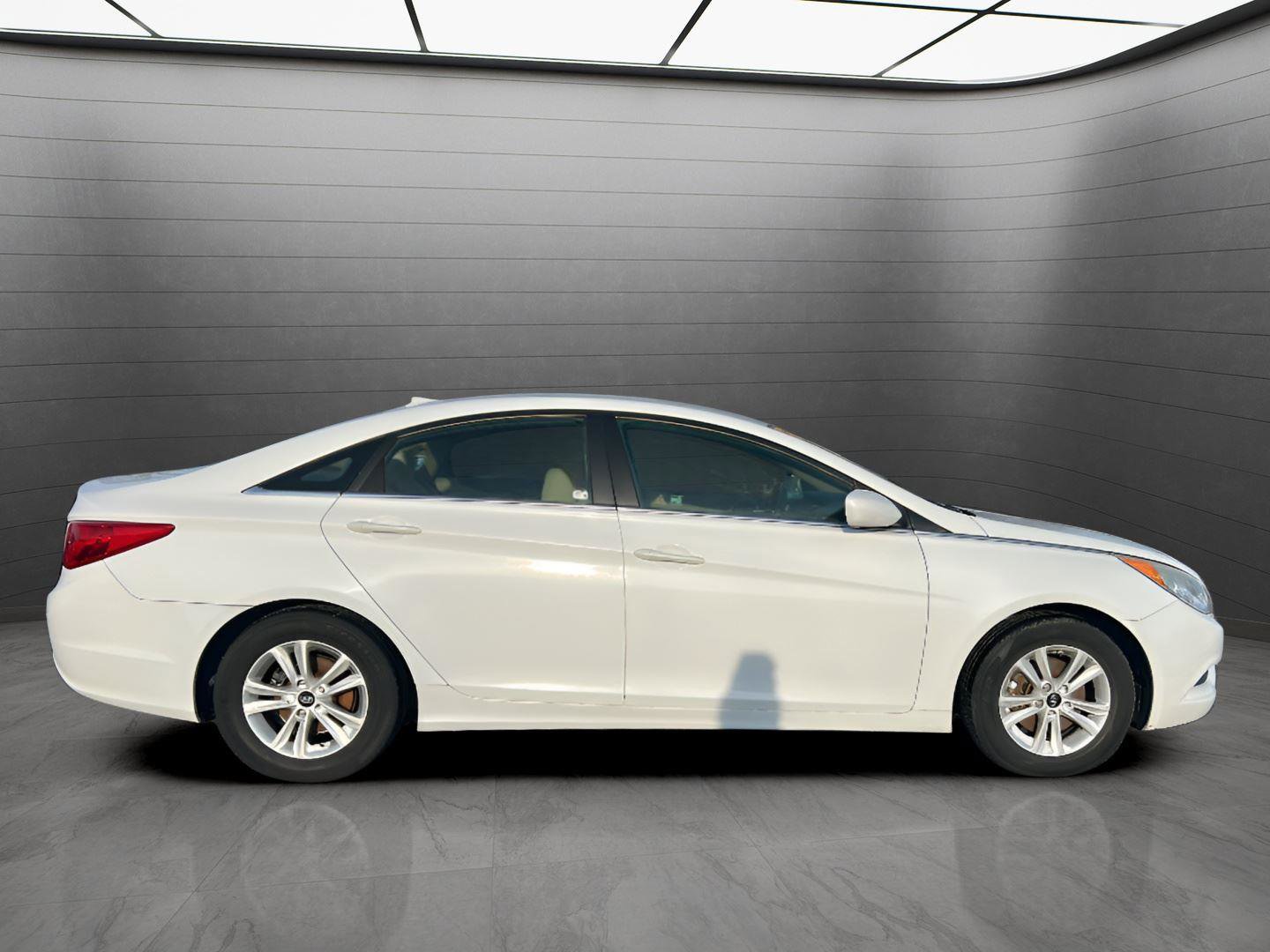 Used 2013 Hyundai Sonata GLS image 6