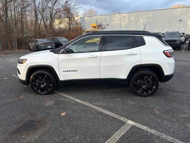 Used 2023 Jeep Compass Limited image 7