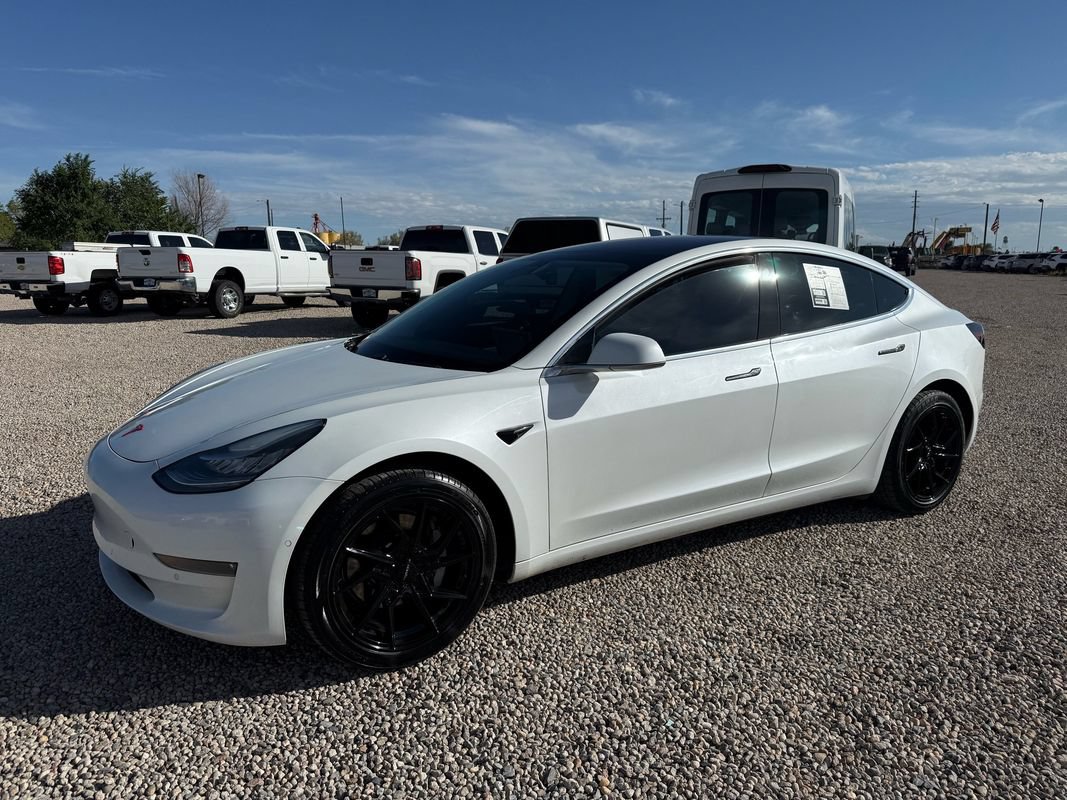 Used 2018 Tesla Model 3 Mid Range RWD image 5