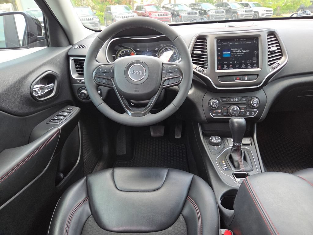 Used 2022 Jeep Cherokee Trailhawk AWD/4WD image 26
