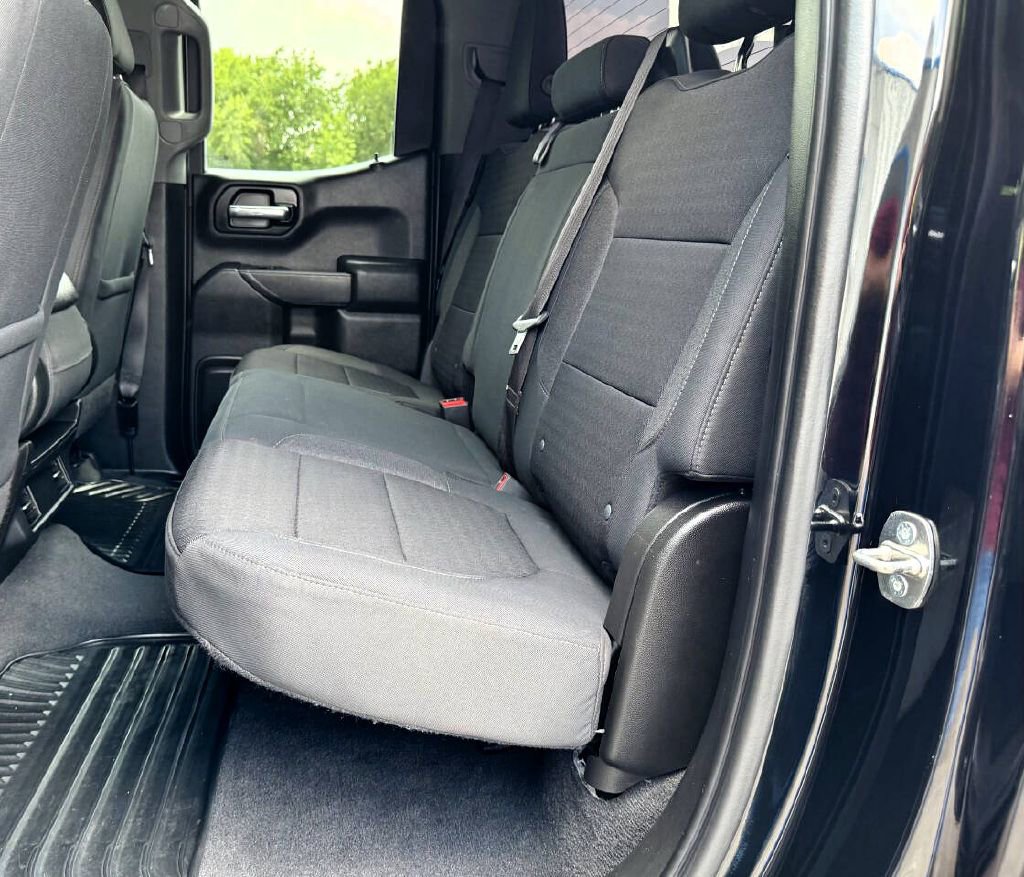 Used 2020 Chevrolet Silverado 1500 LT w/ Trailering Package image 12