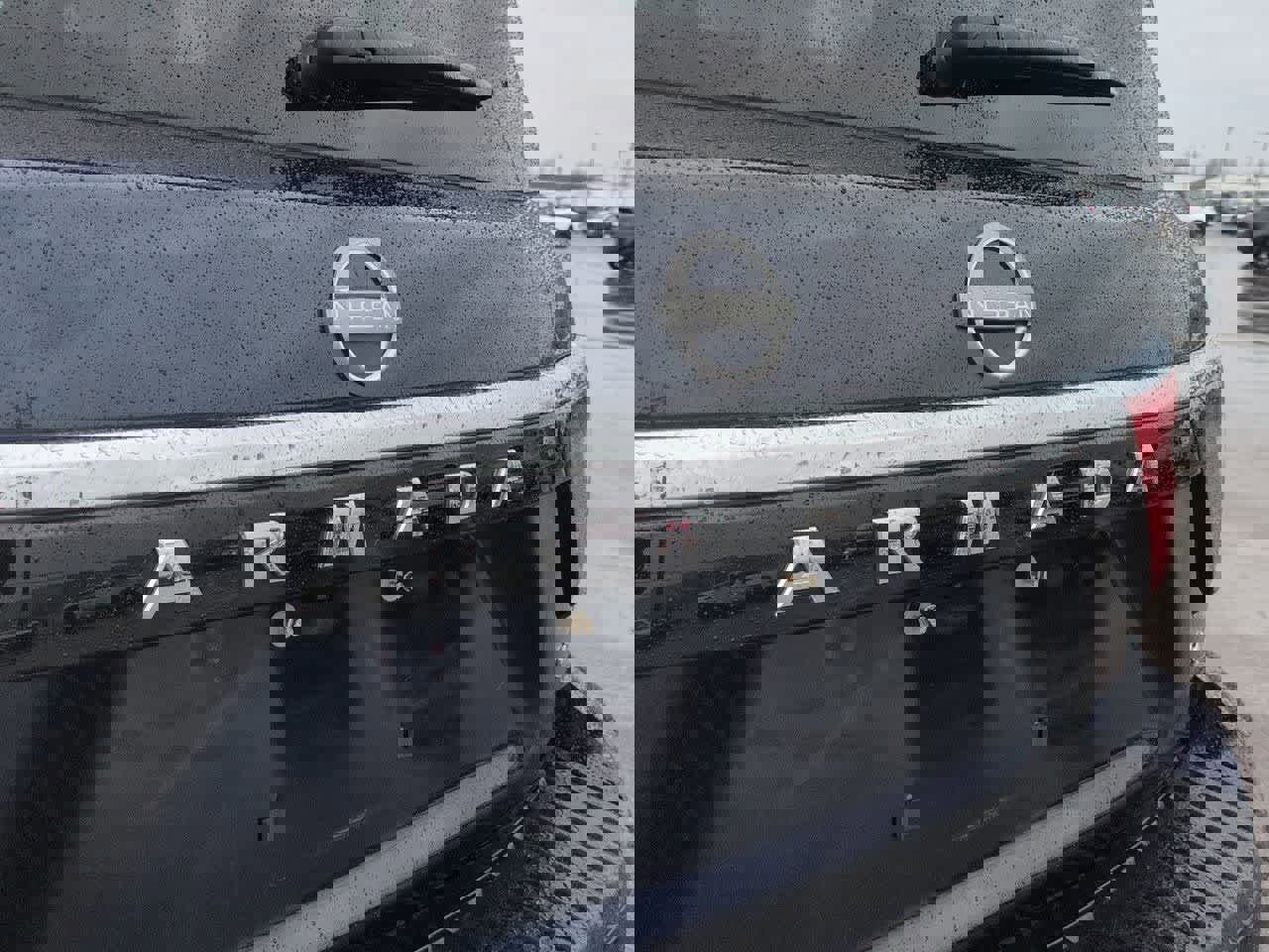 Used 2022 Nissan Armada SL w/ Captain's Chairs Package image 12