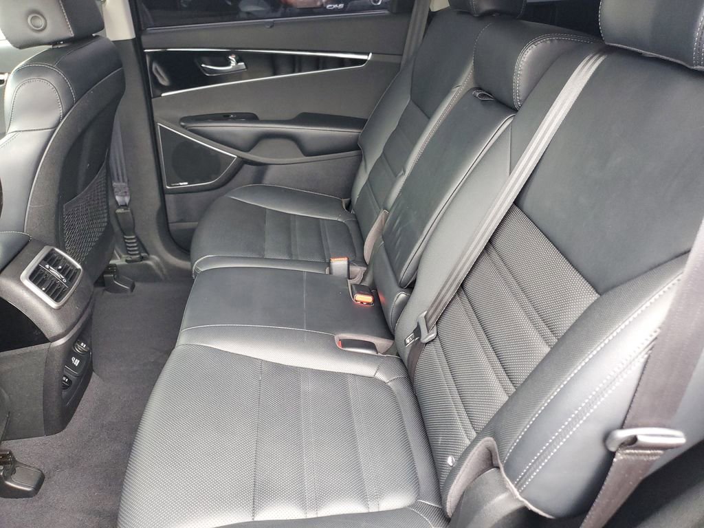 Used 2019 Kia Sorento SX image 15