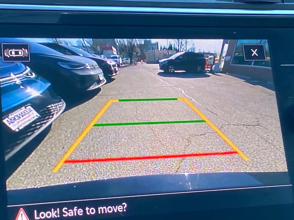 Certified 2024 Volkswagen Tiguan S image 15