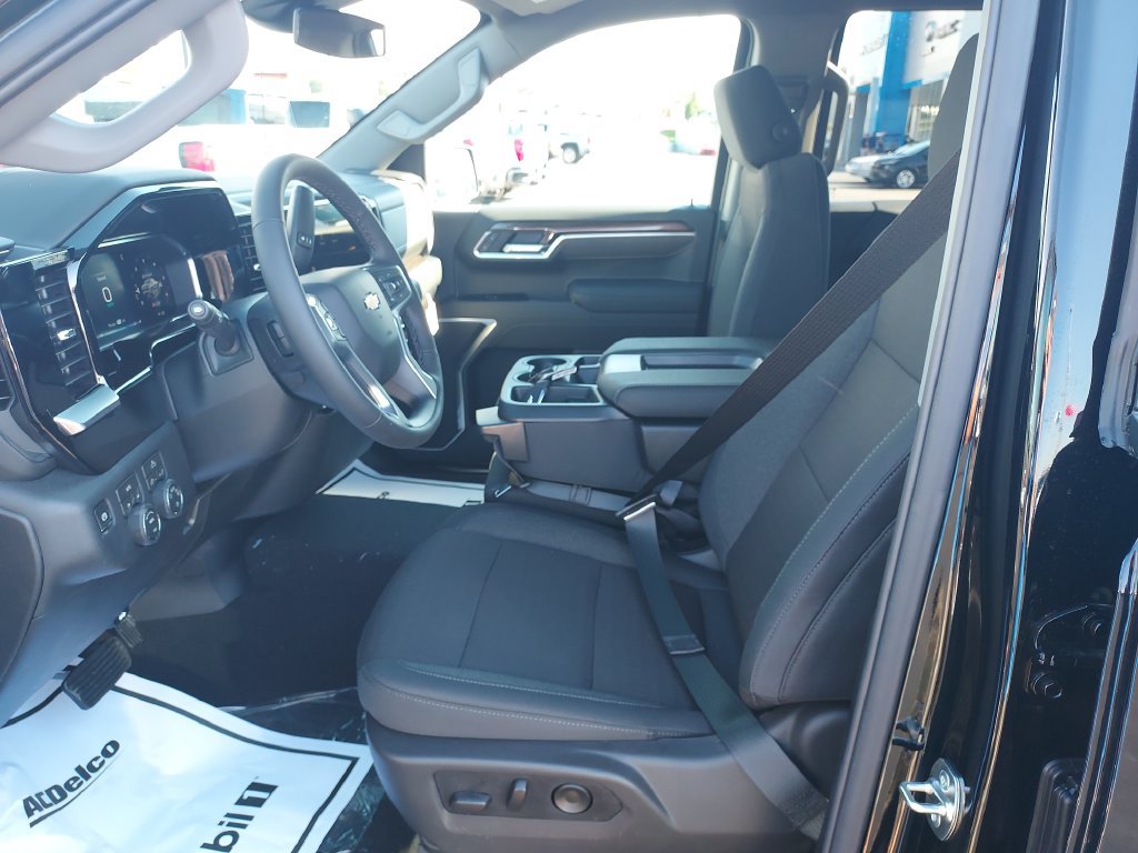 New 2026 Chevrolet Silverado 1500 LT AWD/4WD image 13