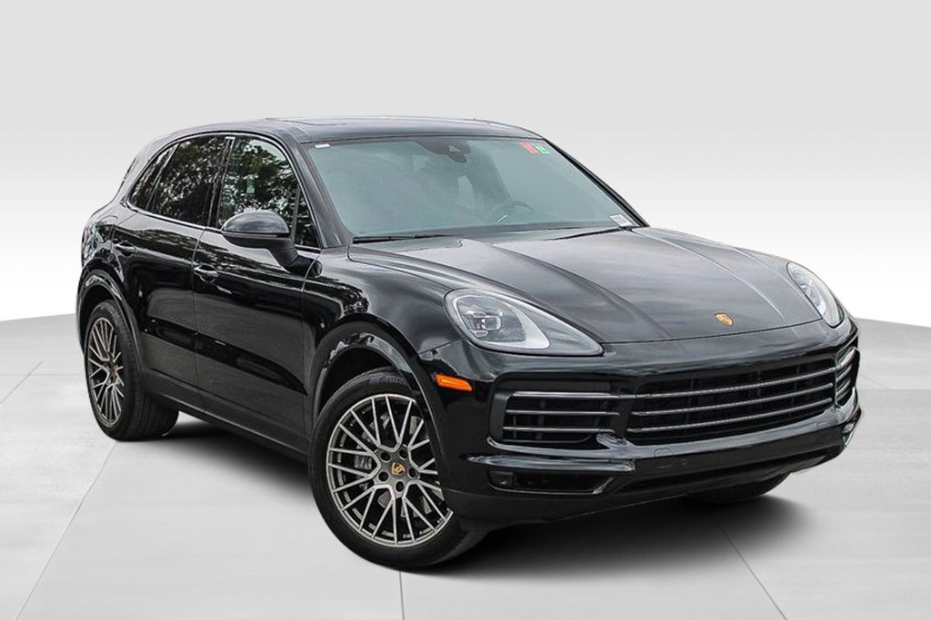 Used 2022 Porsche Cayenne Platinum Edition AWD/4WD image 2