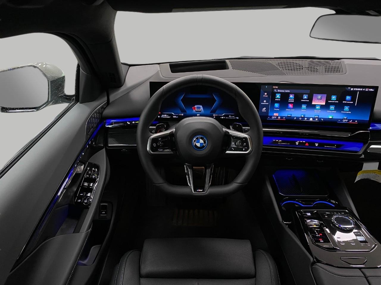 Certified 2026 BMW 550e xDrive image 13