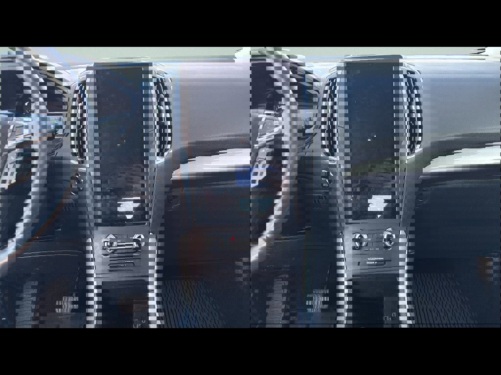 Used 2023 Ford Edge SEL w/ Convenience Package image 16