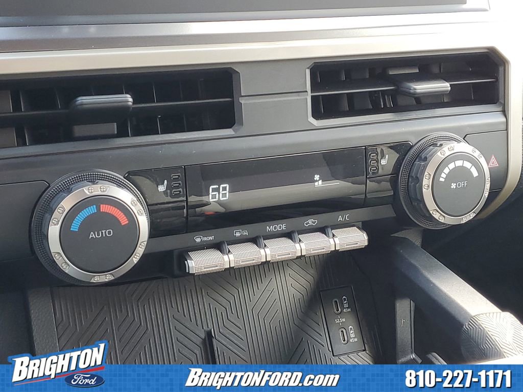 Used 2025 Toyota Tacoma TRD Sport AWD/4WD image 22