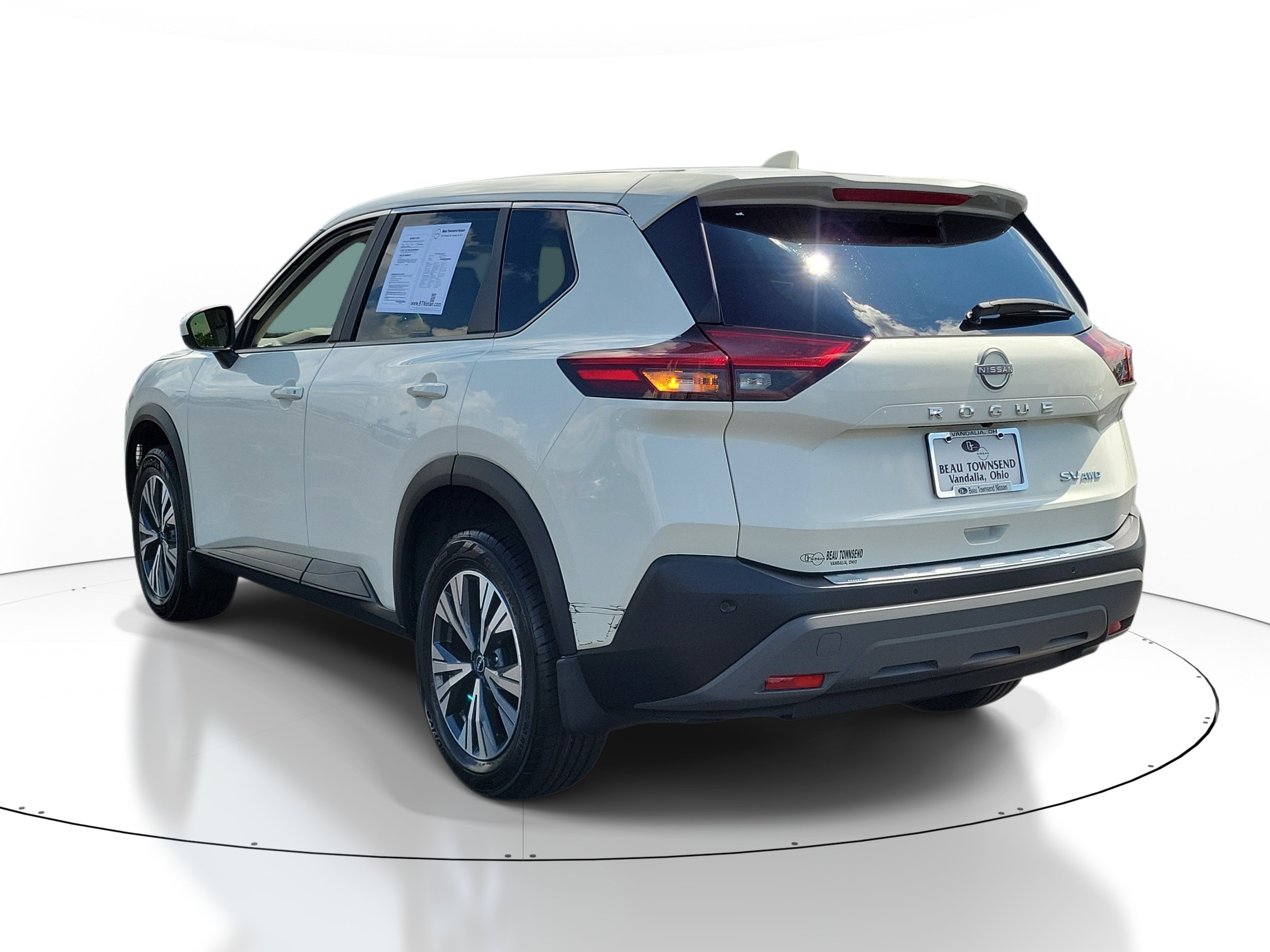 Certified 2023 Nissan Rogue SV AWD/4WD image 3