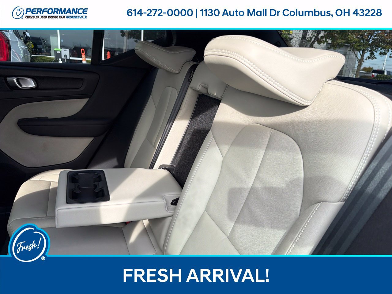 Used 2023 Volvo XC40 B5 Plus AWD/4WD image 22