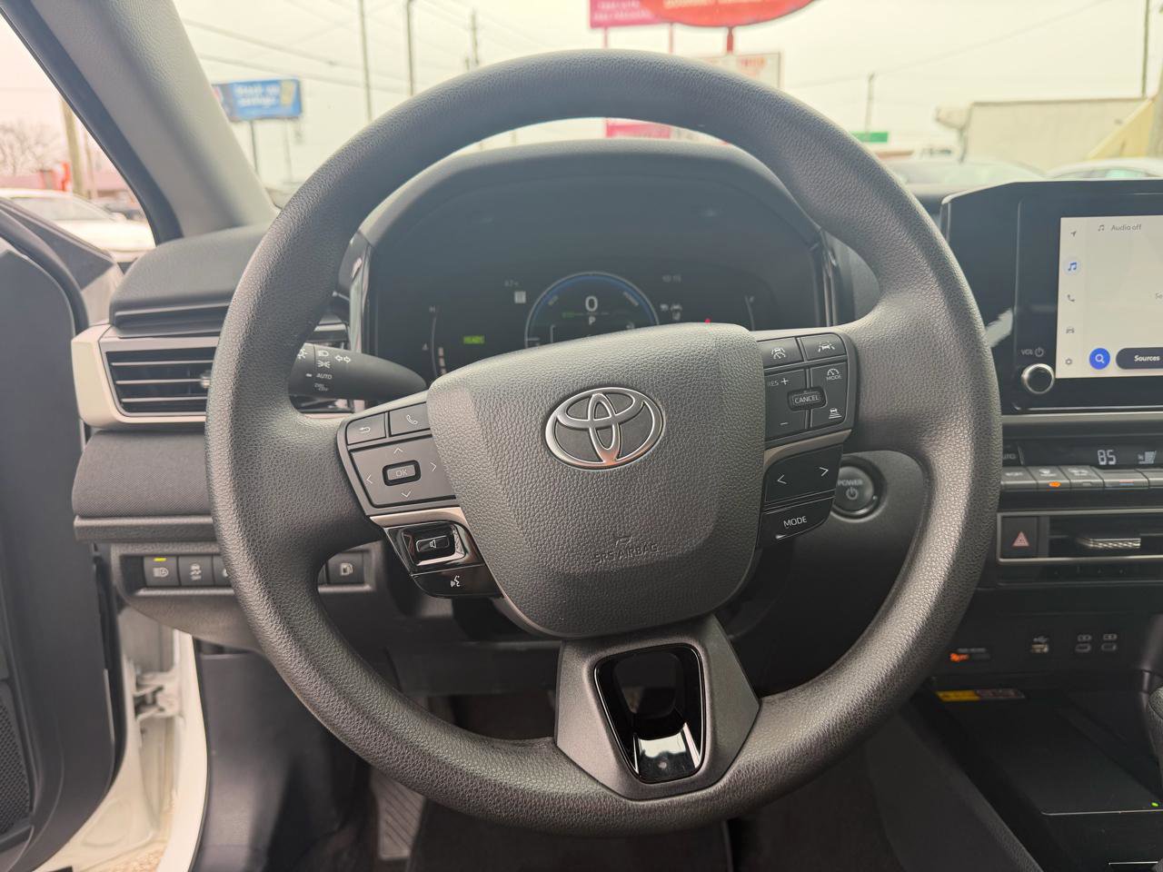 Used 2025 Toyota Camry LE image 17