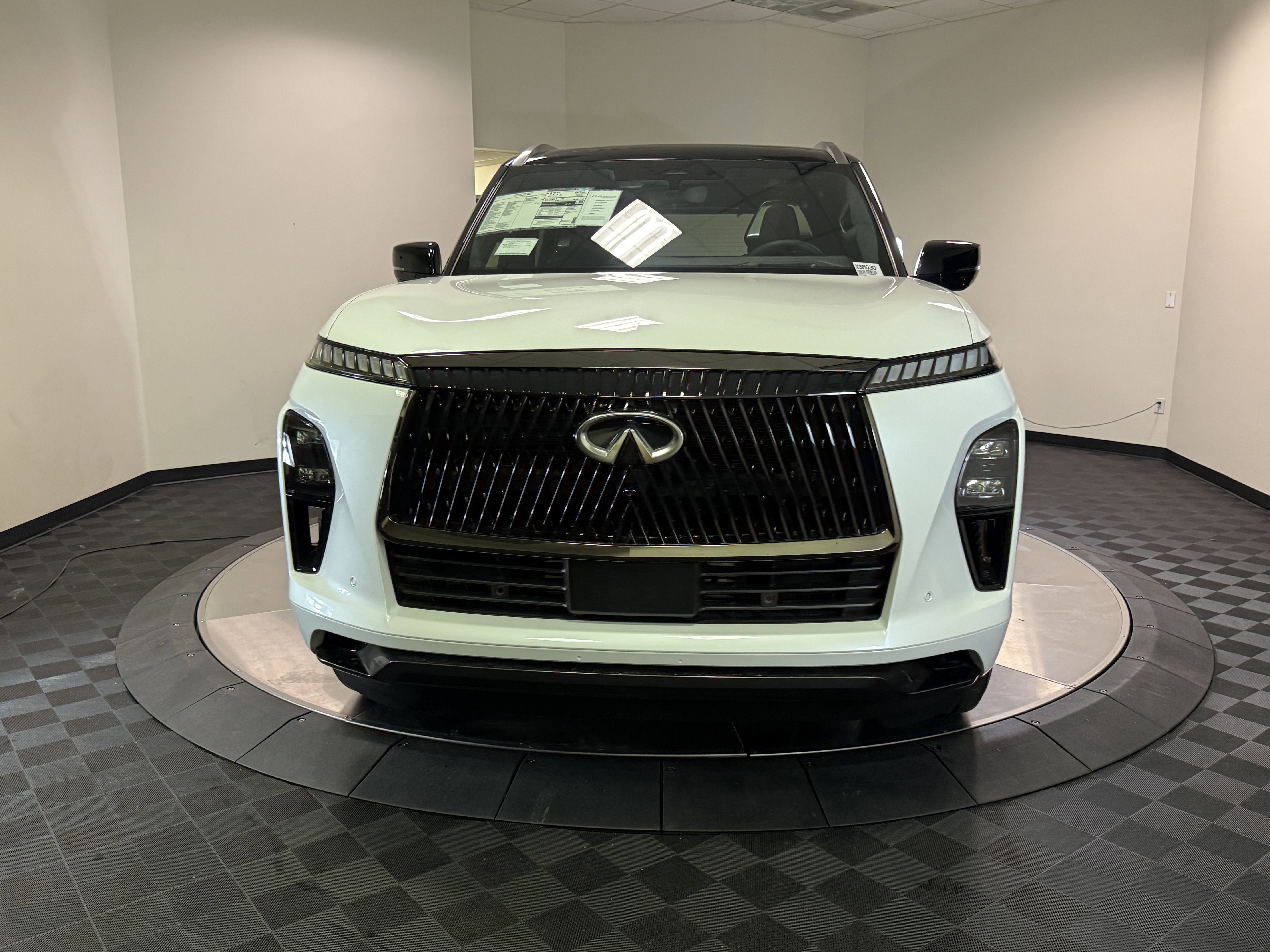 New 2026 INFINITI QX80 Autograph image 2