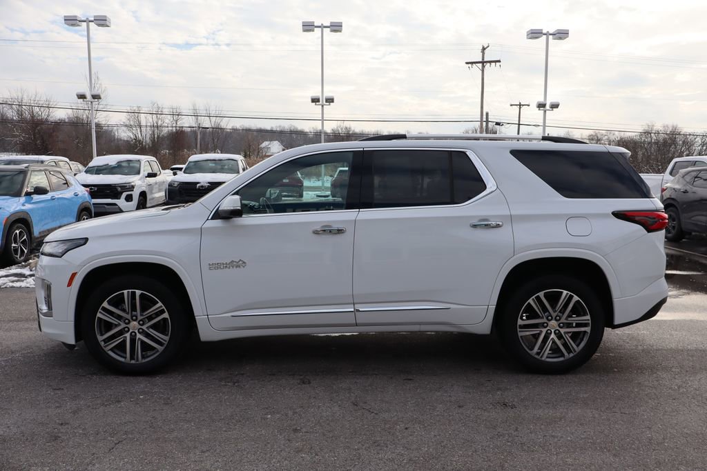 Used 2022 Chevrolet Traverse High Country image 34