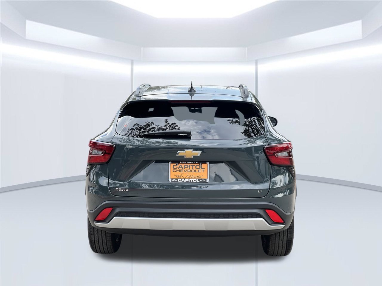 New 2026 Chevrolet Trax LT w/ LT Convenience Package FWD image 5