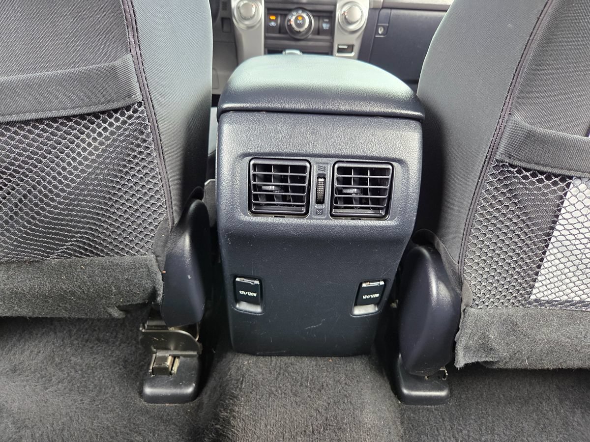 Used 2018 Toyota 4Runner SR5 AWD/4WD image 35
