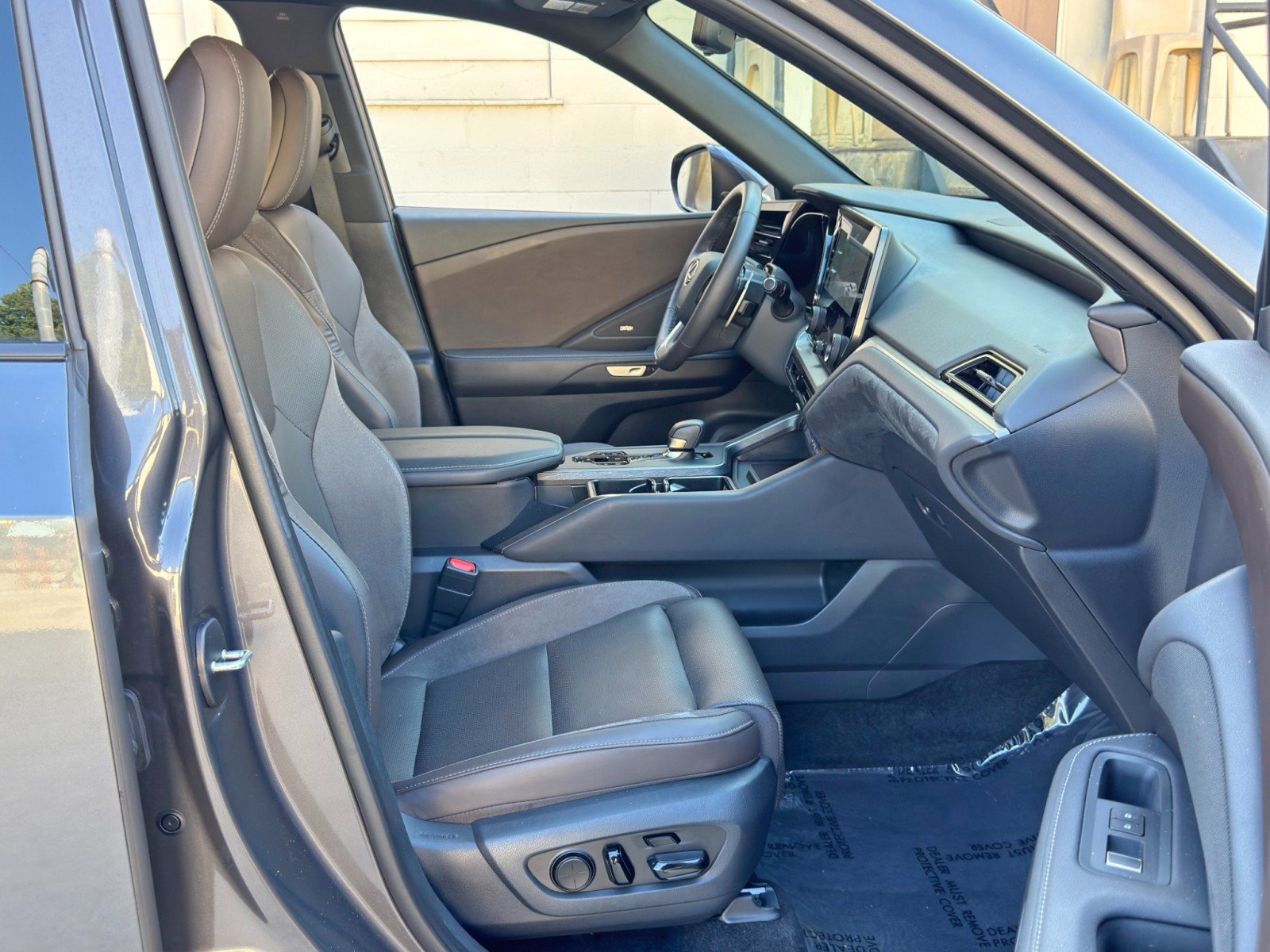 Used 2025 Lexus TX 350 AWD w/ Technology Package image 16