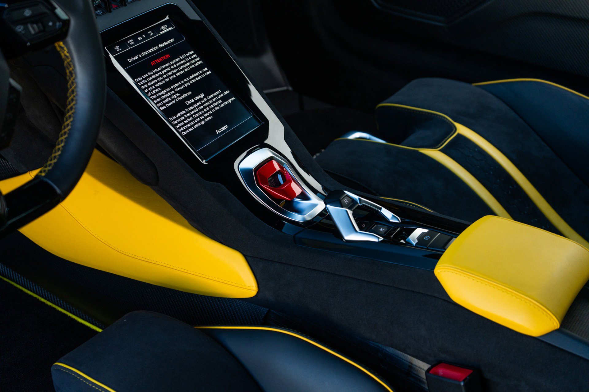 Used 2023 Lamborghini Huracan Tecnica RWD image 19