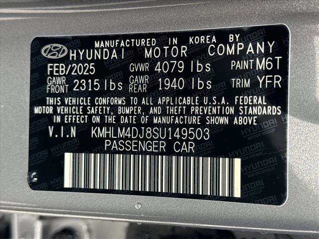 Certified 2025 Hyundai Elantra SEL image 18