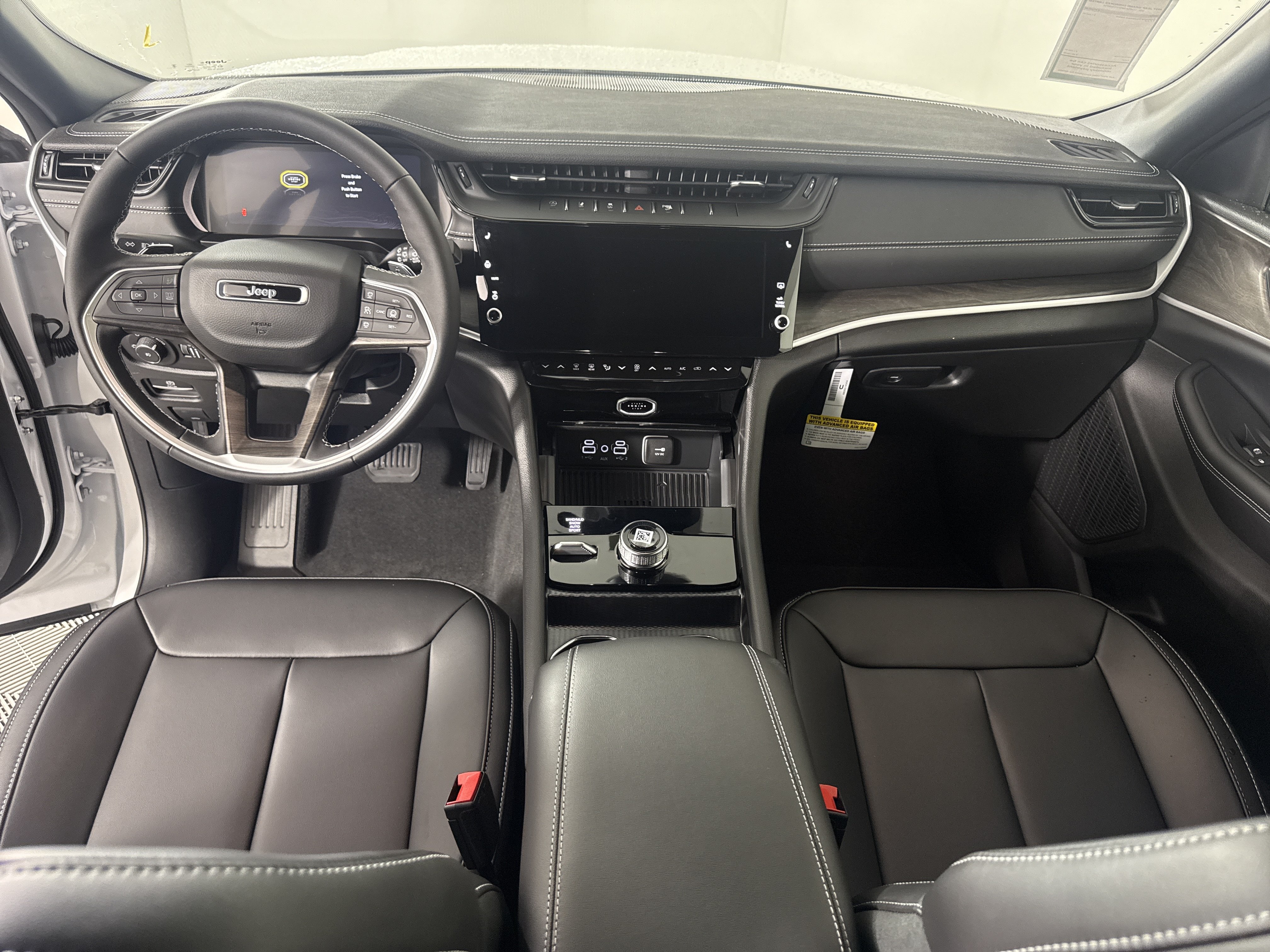 New 2027 Jeep Grand Cherokee Limited AWD/4WD image 15