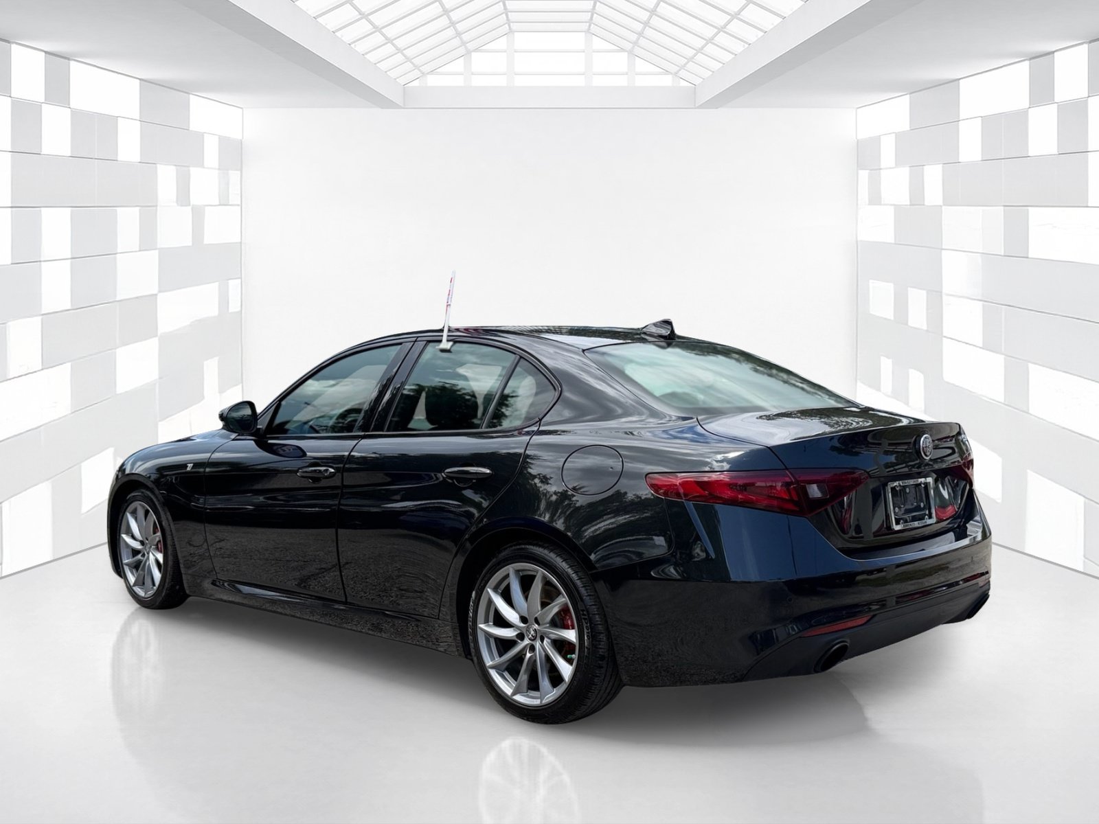 Used 2023 Alfa Romeo Giulia Ti w/ Active Assist Plus Package RWD image 5