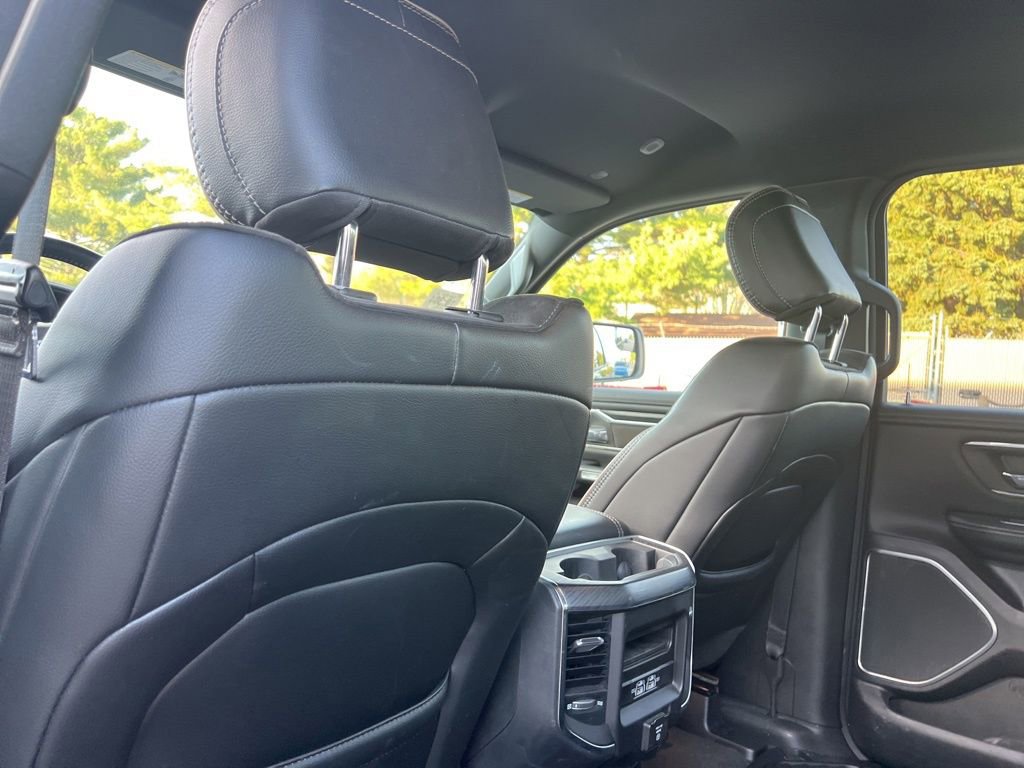 Used 2023 RAM 1500 Laramie AWD/4WD image 29