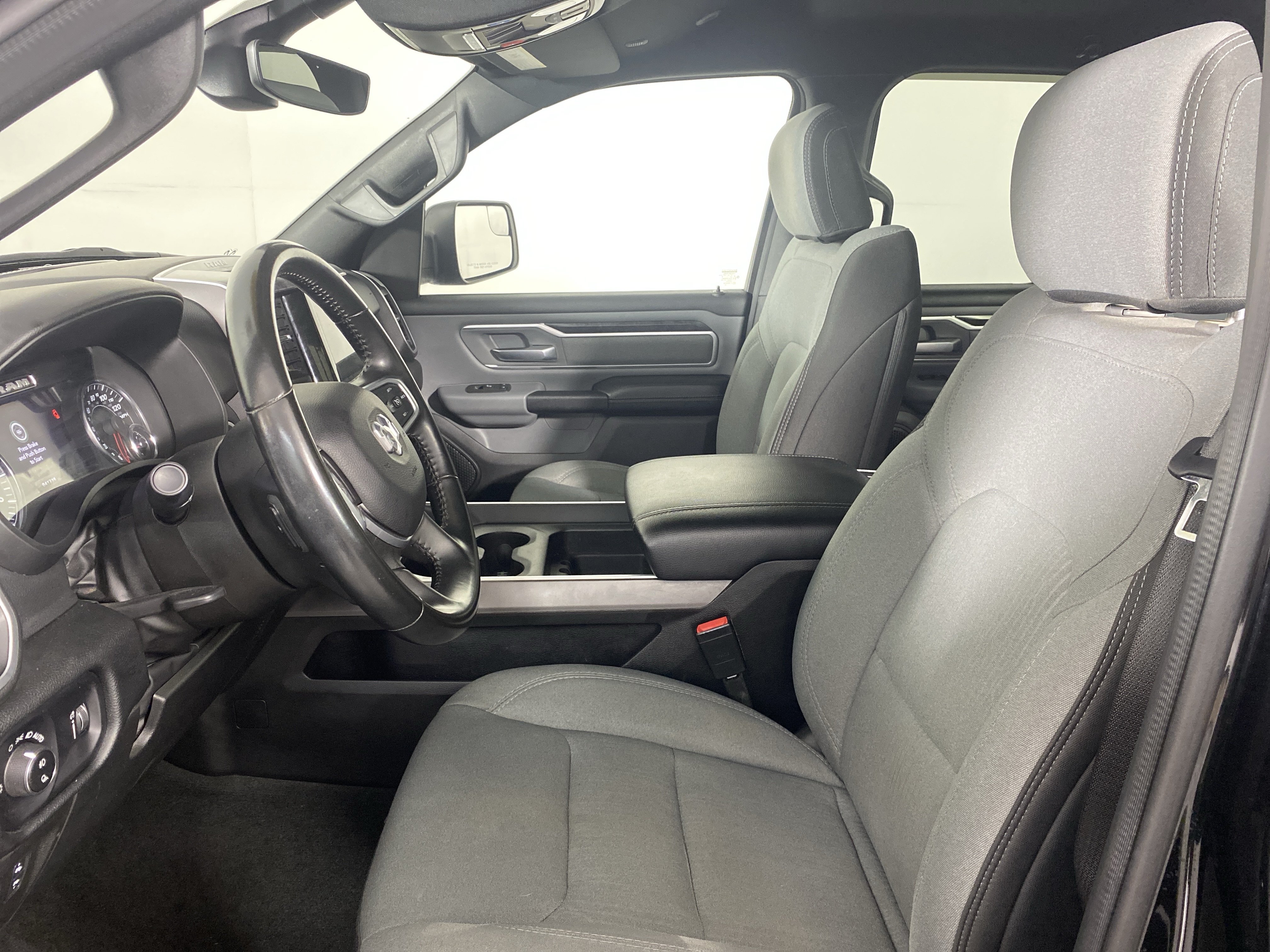 Used 2022 RAM 1500 Big Horn AWD/4WD image 14