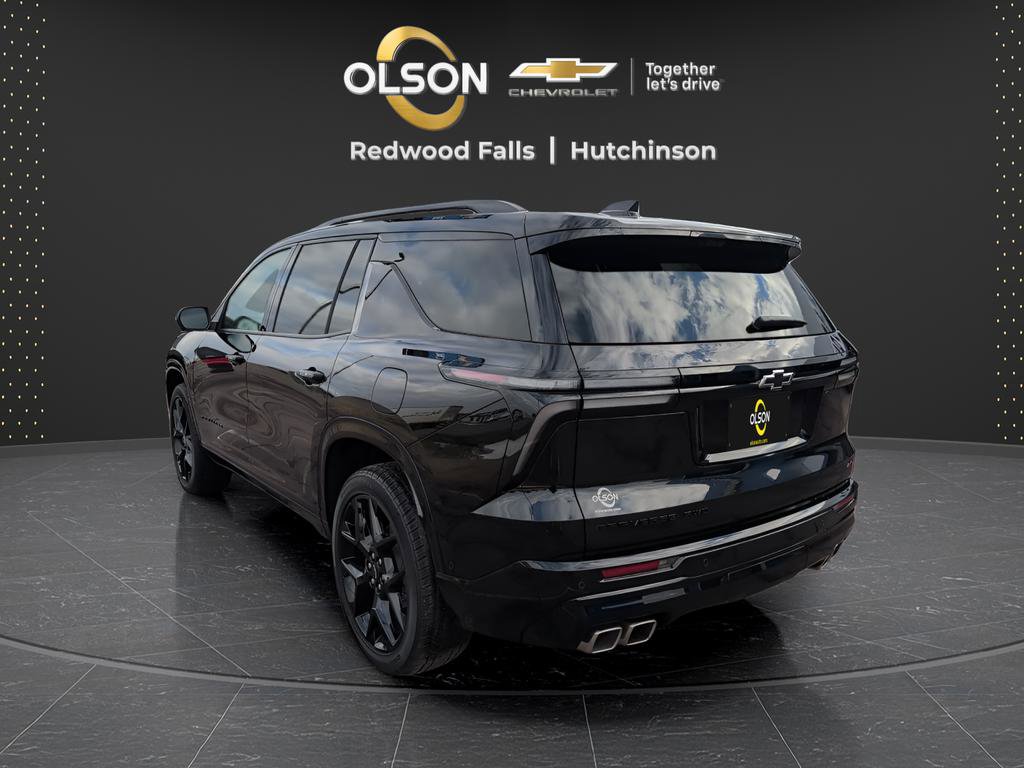 Used 2025 Chevrolet Traverse RS image 3