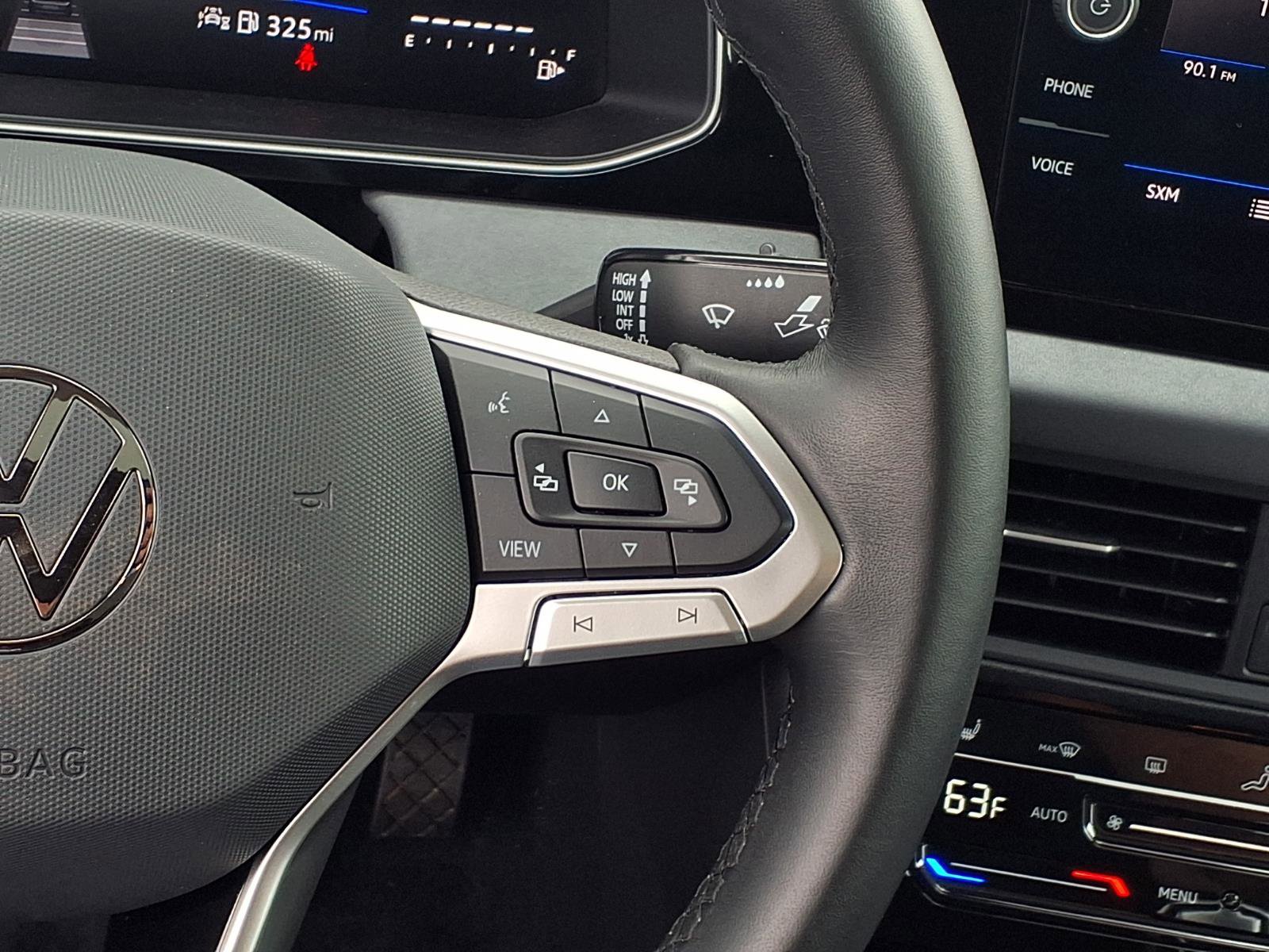 Used 2025 Volkswagen Jetta SE image 6