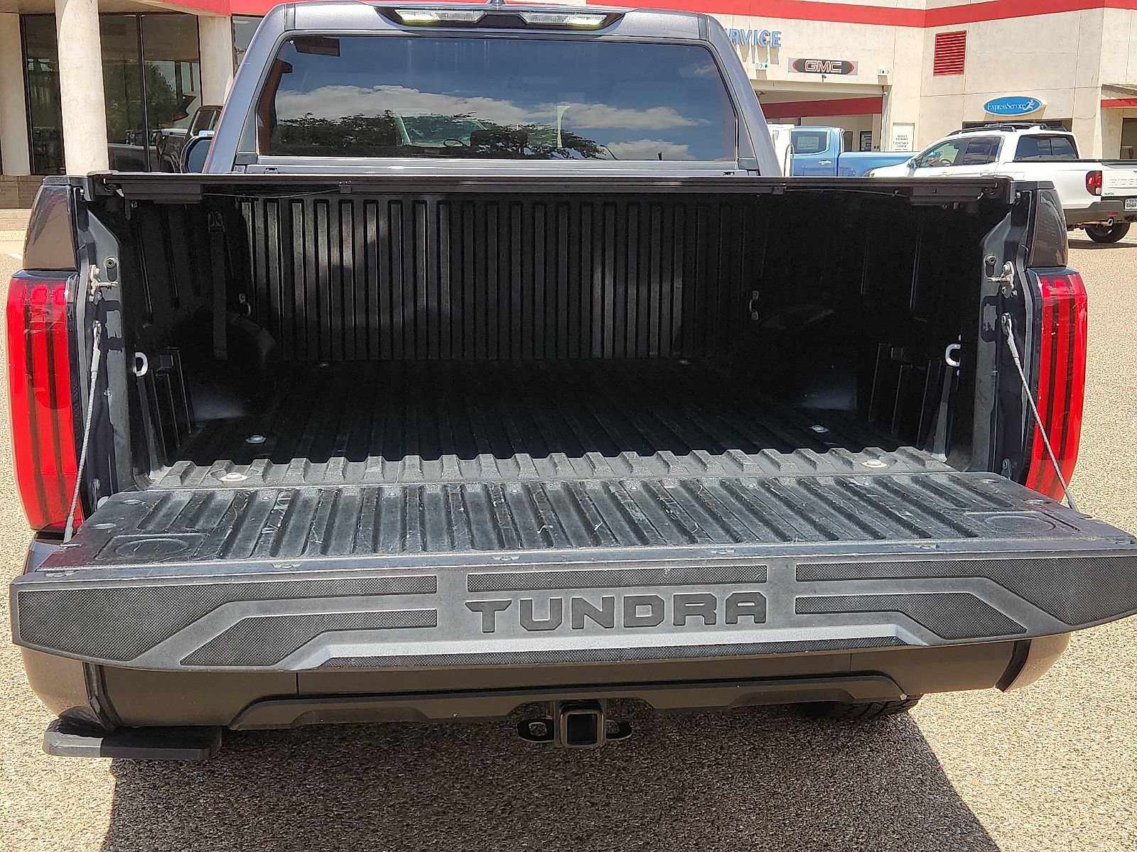 Used 2023 Toyota Tundra SR5 AWD/4WD image 10