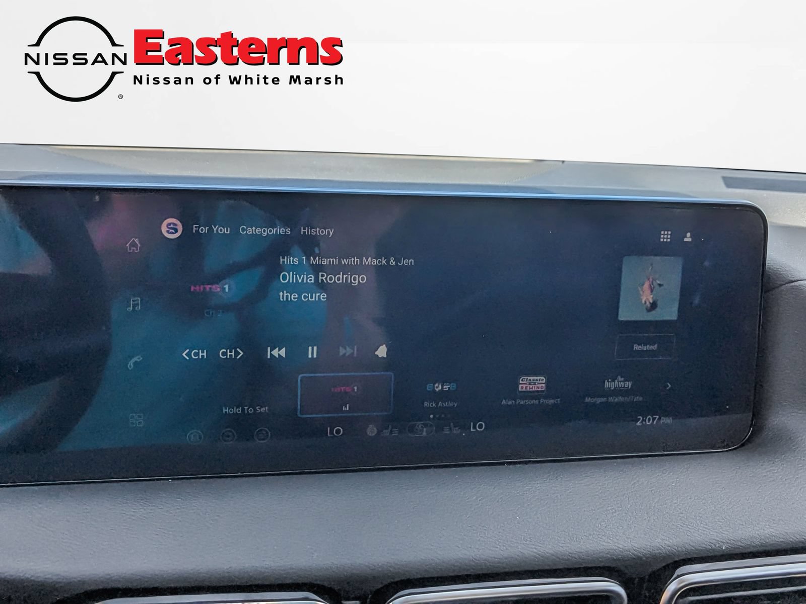 New 2027 Nissan Sentra SR w/ SR Premium Package FWD image 12