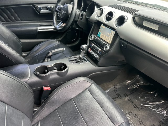 Used 2017 Ford Mustang Premium RWD image 14