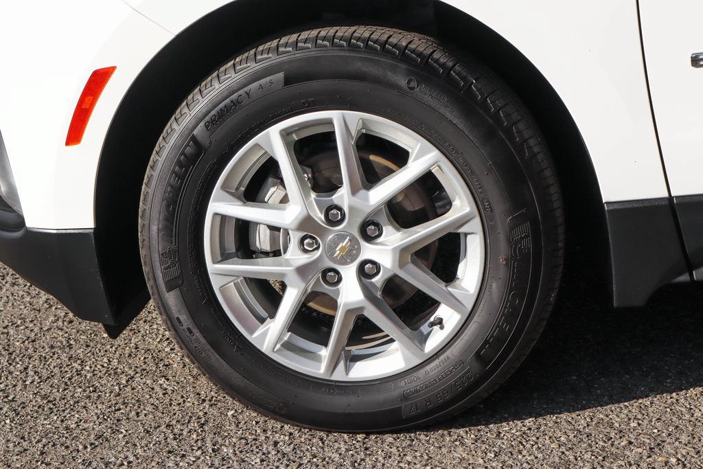 Used 2023 Chevrolet Equinox LT w/ Driver Convenience Package FWD image 44
