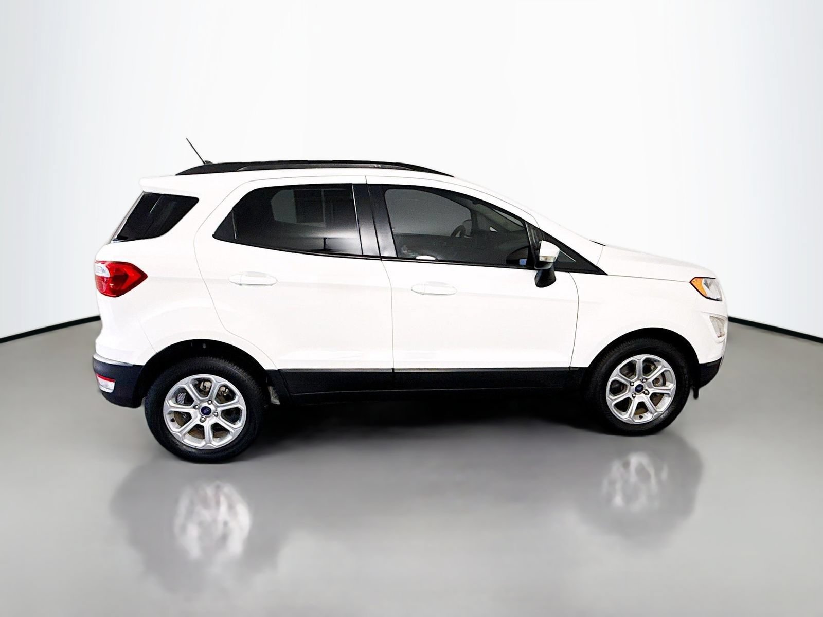 Used 2021 Ford EcoSport SE w/ SE Convenience Package FWD image 8