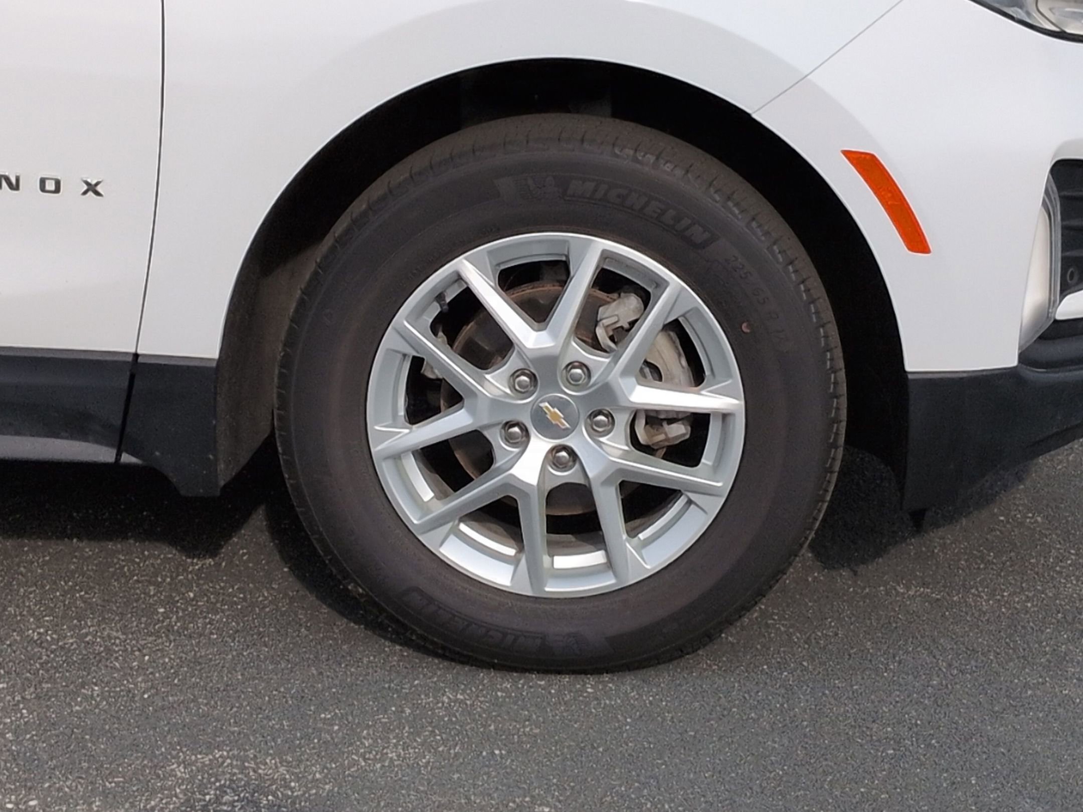 Used 2023 Chevrolet Equinox LT image 12