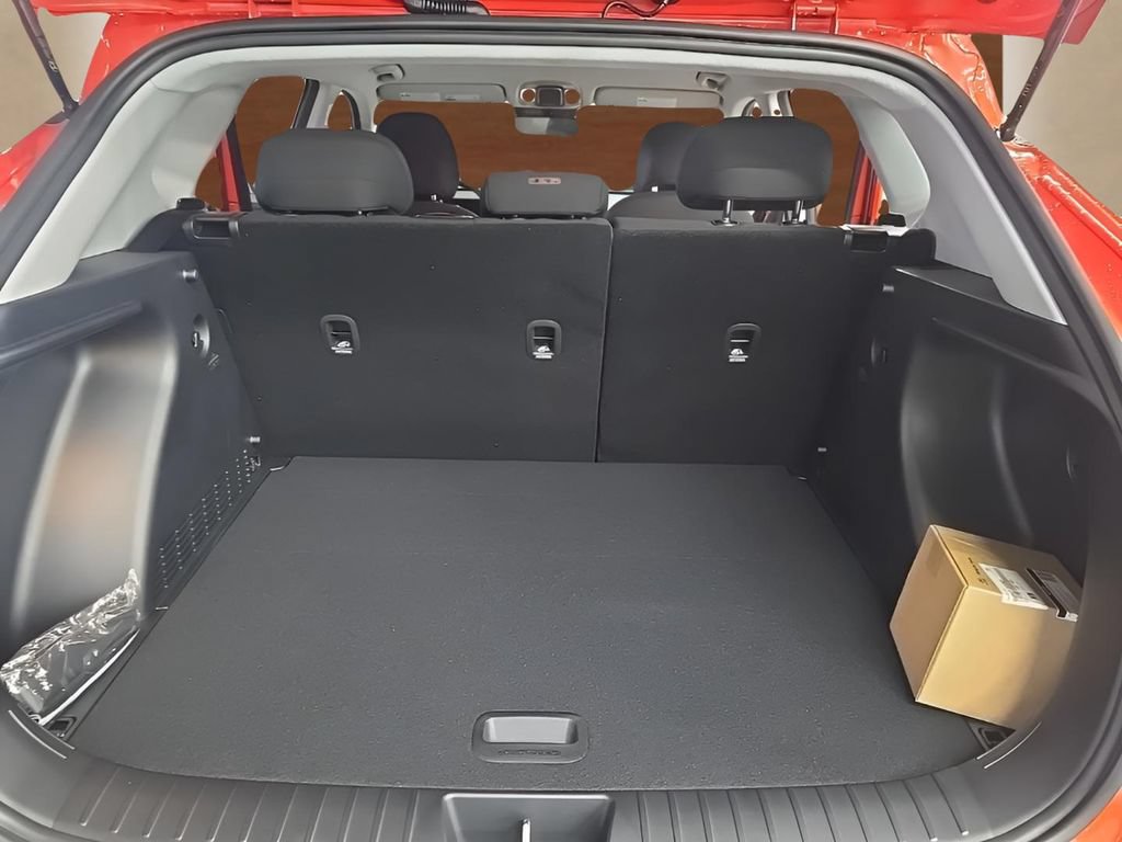 Certified 2026 Hyundai Kona SE AWD/4WD image 16
