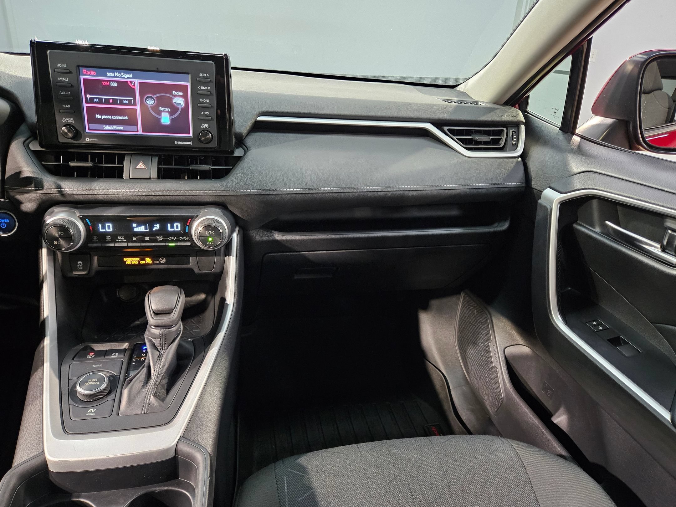 Used 2021 Toyota RAV4 XLE w/ Convenience Package AWD/4WD image 11